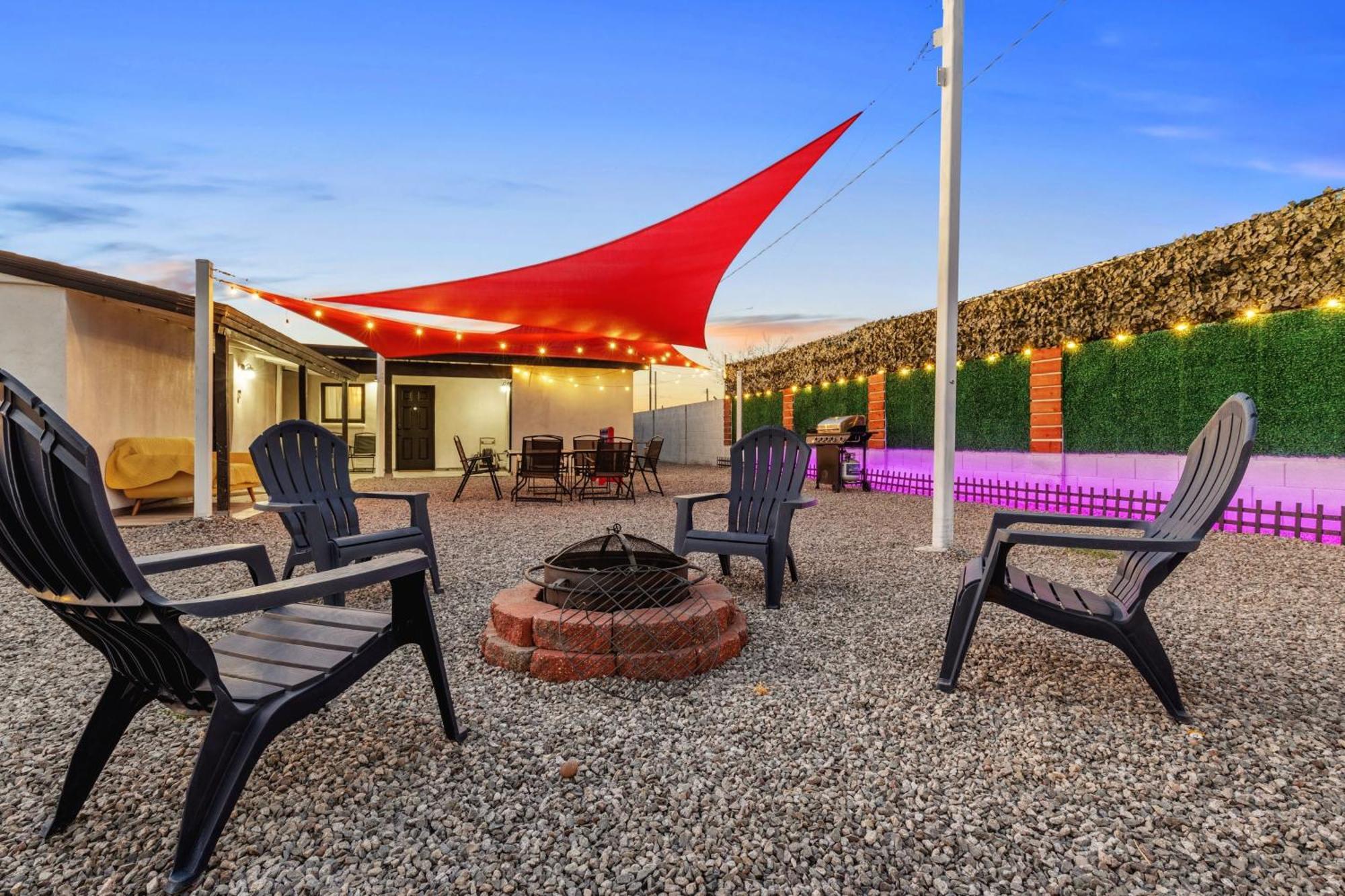 Phoenix Retreat - 1 Bedroom King Suite With 2 Smart Tvs - 10 Min From Airp - Unit B 외부 사진
